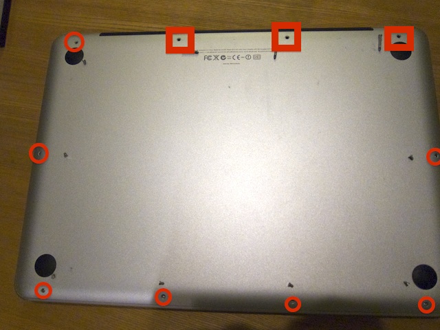 MacBookPro 底面 MacBookPro 底面